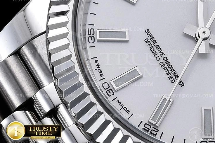 1223 Effortless R2DJ0252J – DJ2 41mm Jub 641